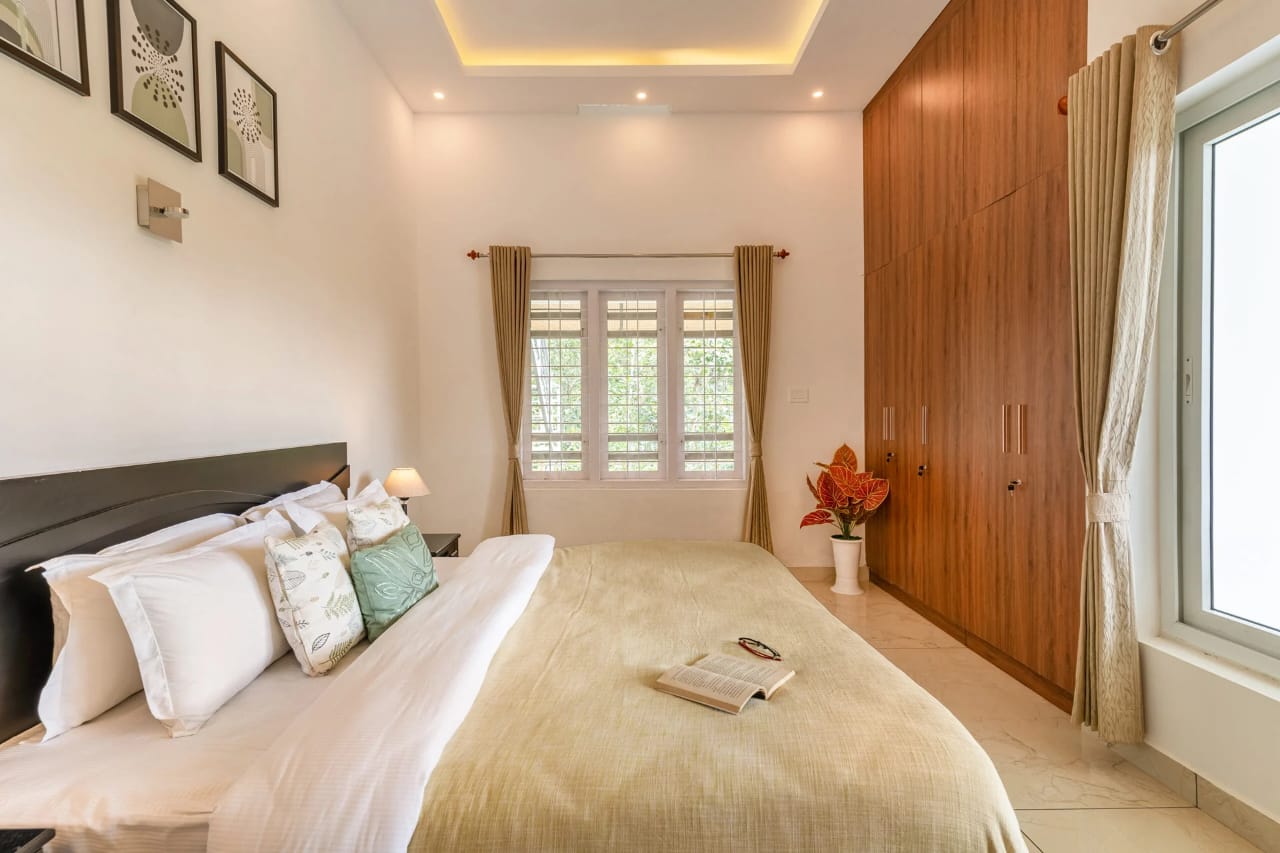 Modern kitchen with blue theme